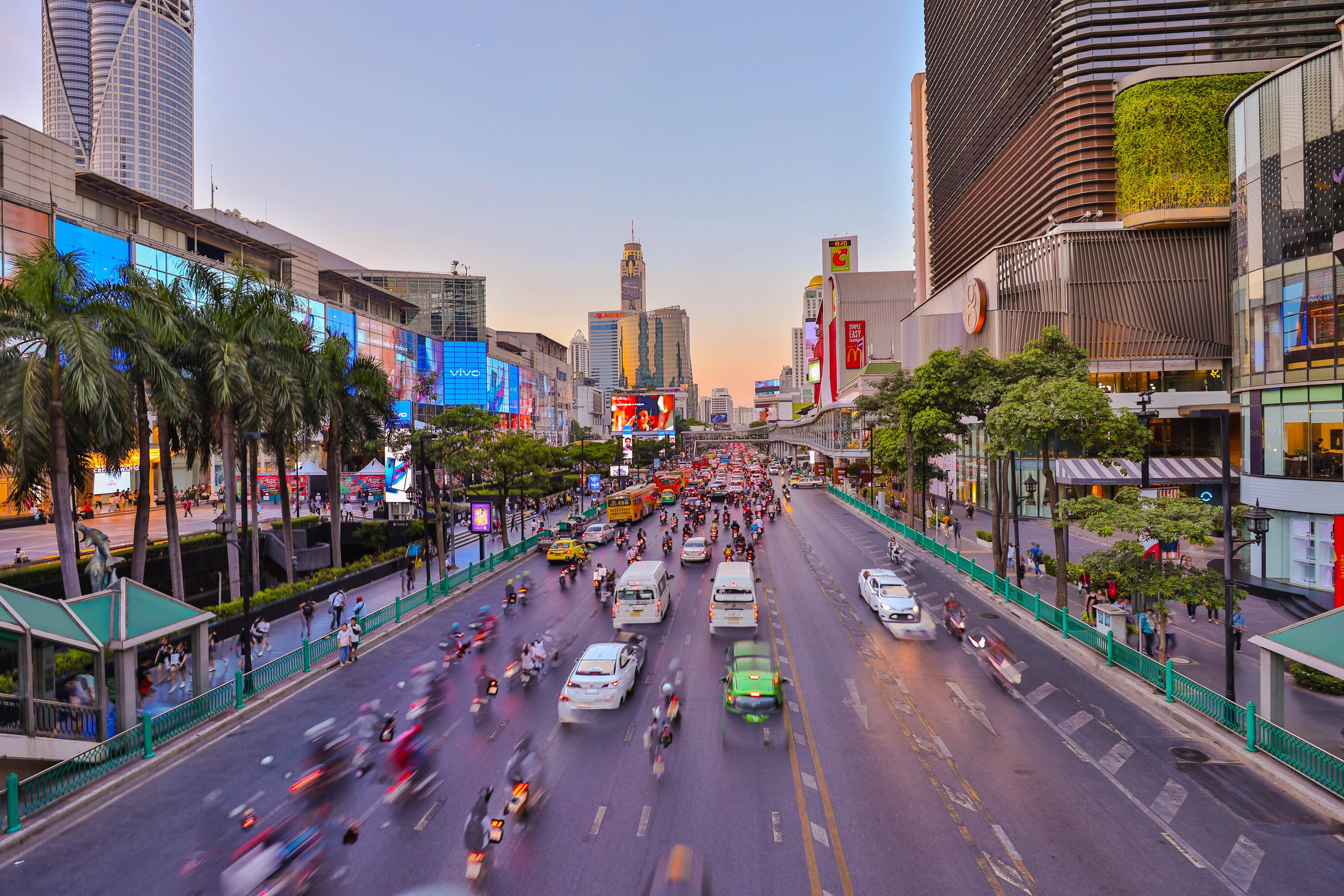 Holiday Inn Bangkok, An Ihg Hotel Экстерьер фото